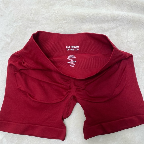 Crimson Red Dfyne Impact 4.5” shorts - Picture 3 of 3